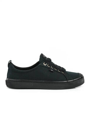 Buty Cariuma - Oca Low (all black canvas)