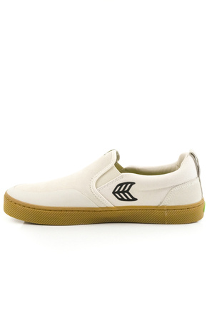 Buty Cariuma -  Slip On Skate Pro  Vintage White Suede and Canvas  Black Logo